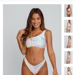 Skatie Swim Ellis Top in Oahu